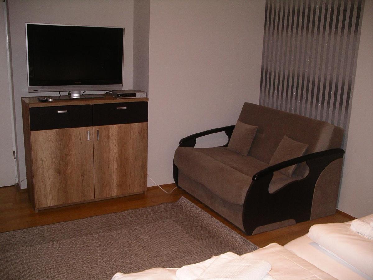 Centrum 2 Apartmanok Хевиз Экстерьер фото