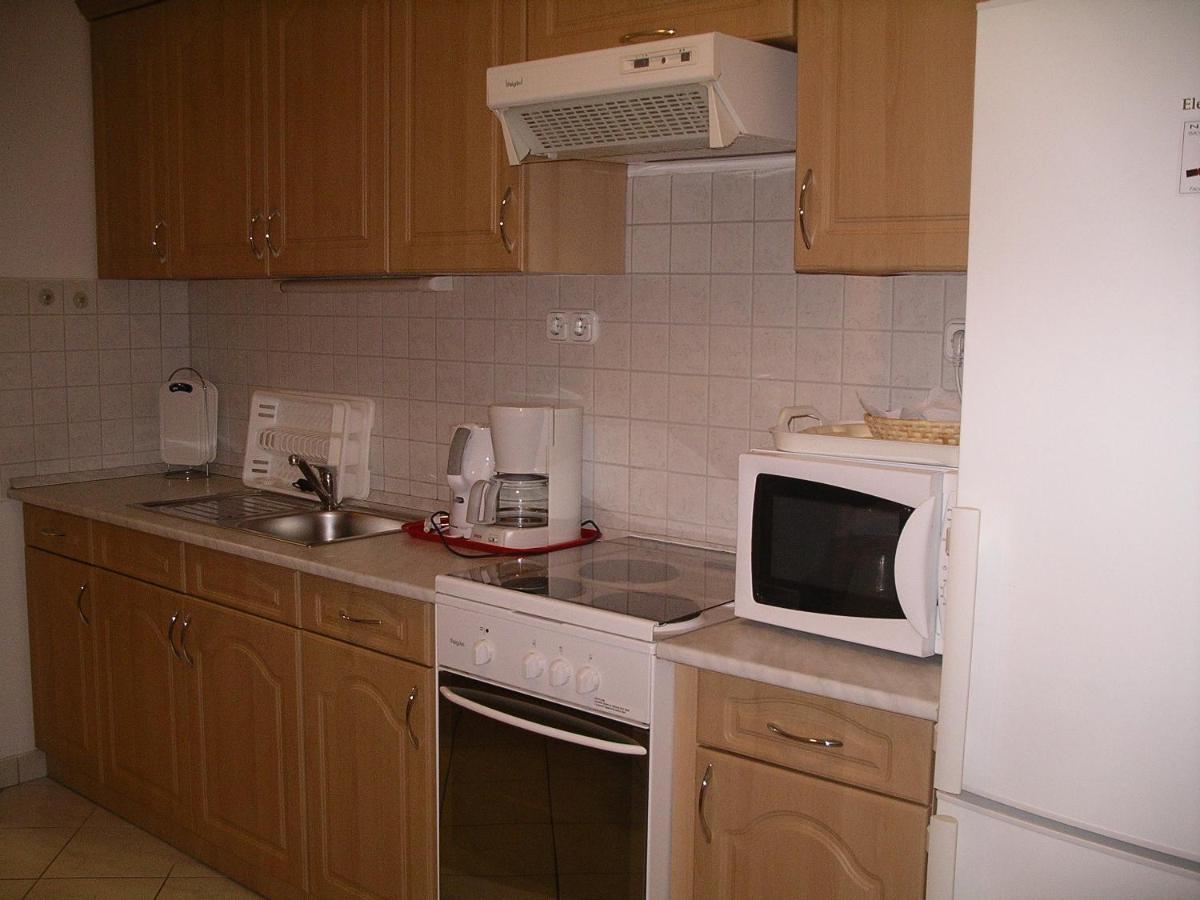 Centrum 2 Apartmanok Хевиз Экстерьер фото