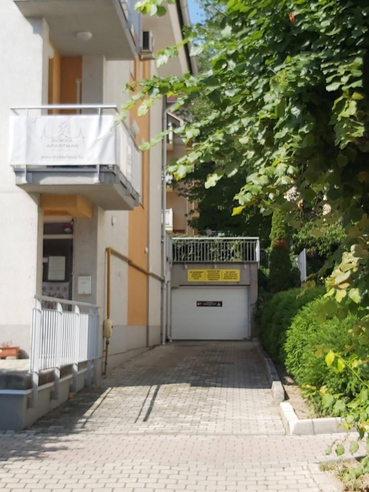Centrum 2 Apartmanok Хевиз Экстерьер фото