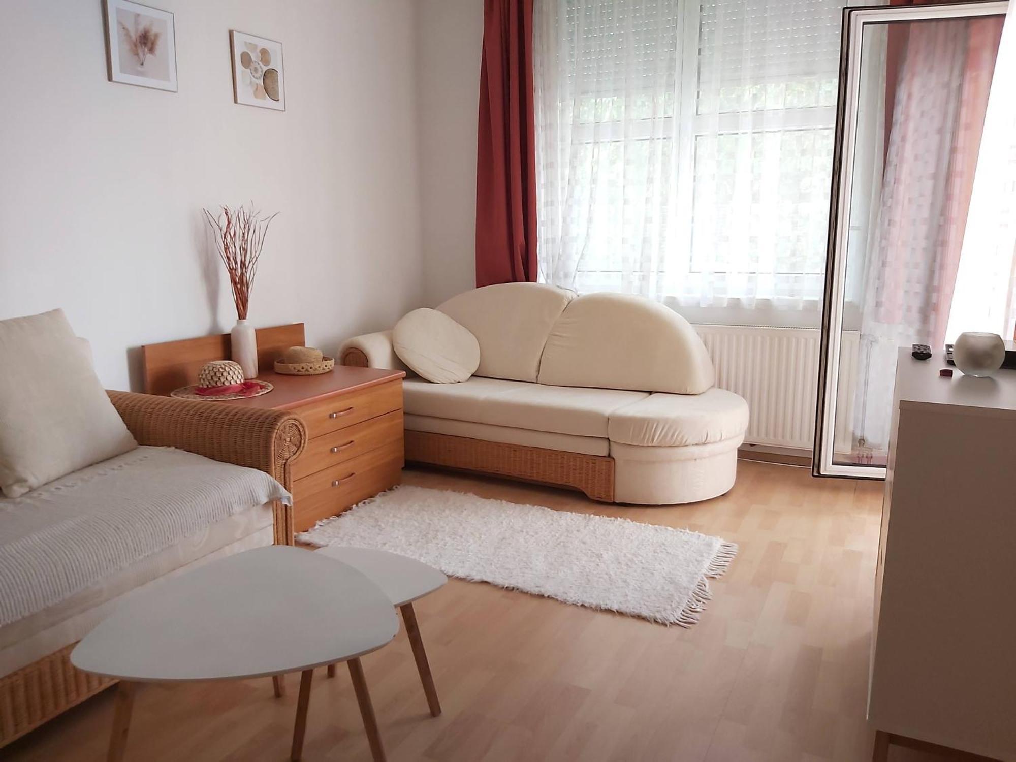 Centrum 2 Apartmanok Хевиз Экстерьер фото
